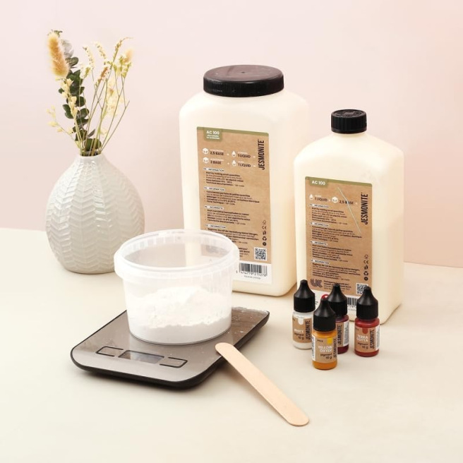 Jesmonite AC 100 - Base líquida 1 l + Base en polvo 2,5 kg - CREATIVE SEED Jesmonite AC 100 - Base líquida 1 l + Base en polvo 2,5 kg - CREATIVE SEED