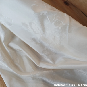 taffetas de soie blanc