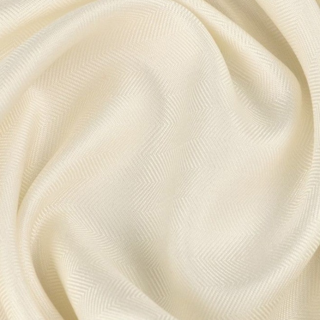 Twill de soie à la découpe Twill de soie à la découpe
