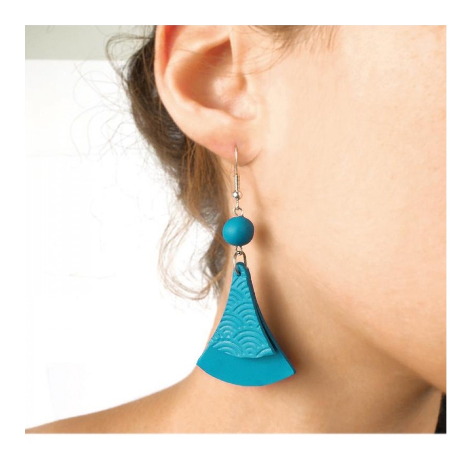 Moule silicone - boucles d'oreilles triangle pour résine époxy et poudre  céramique - Perles & Co